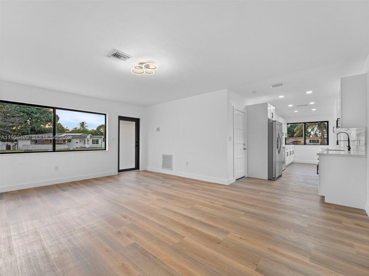 14545 Garden Dr, Miami, FL 33168 Photo