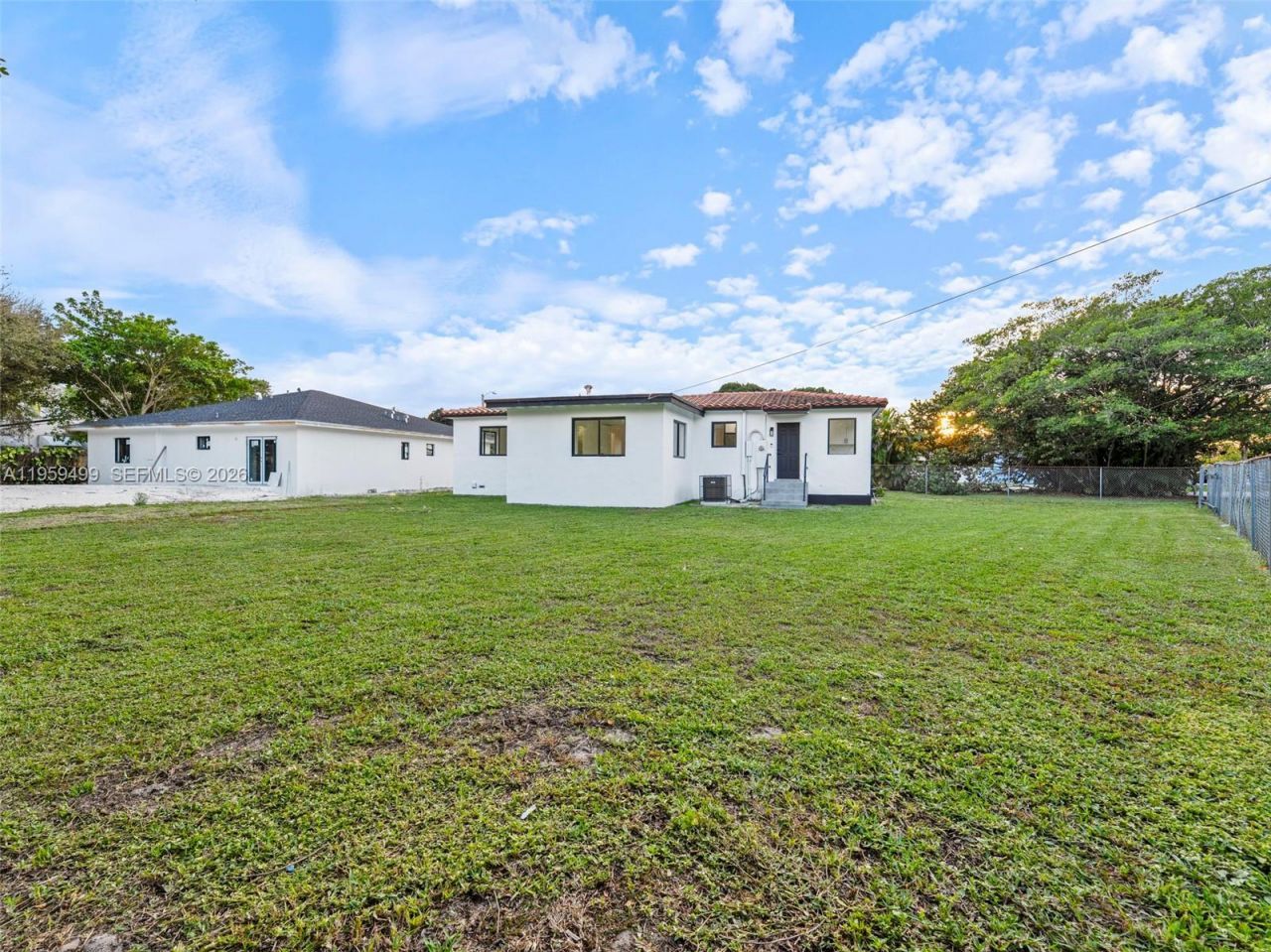 14545 Garden Dr, Miami, FL 33168 Photo