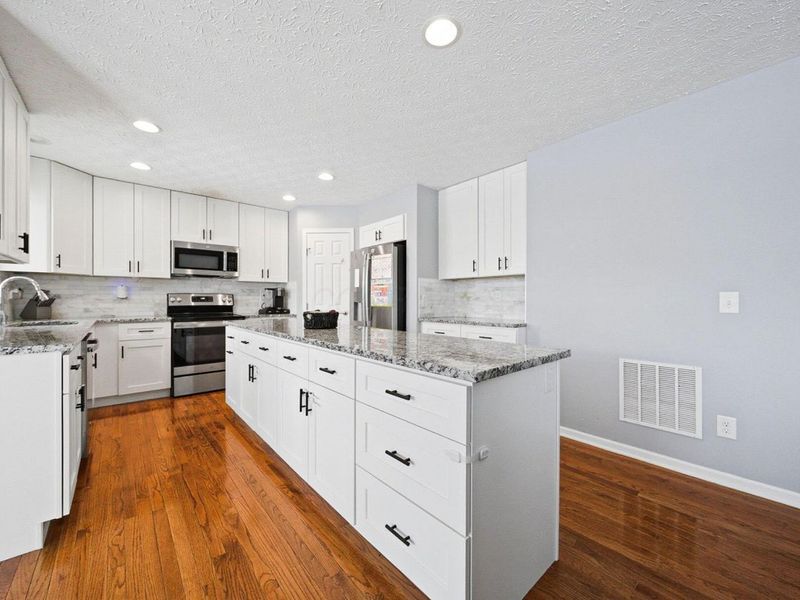 5719 Cruiser Avenue Avenue, Groveport, OH 43125 Photo 13