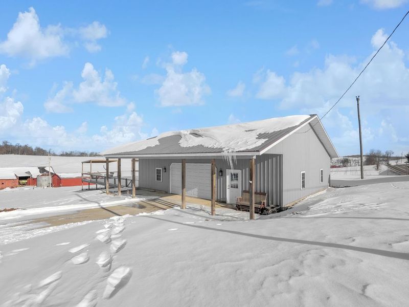 13617 Millersburg Road, Danville, OH 43014 Photo 3