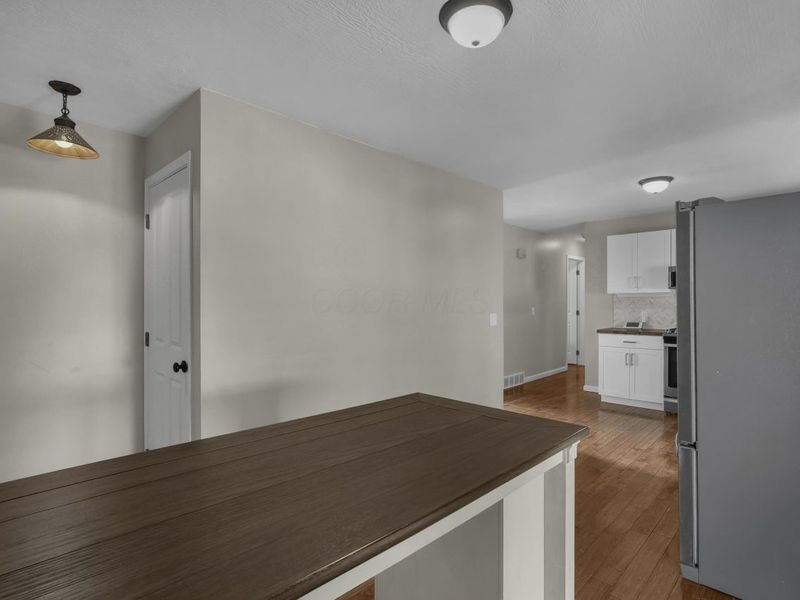 13617 Millersburg Road, Danville, OH 43014 Photo 9