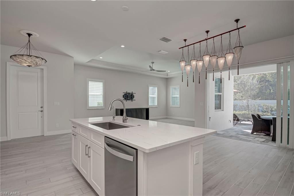 9087 Saint Lucia Dr, Naples, FL 34114 Photo