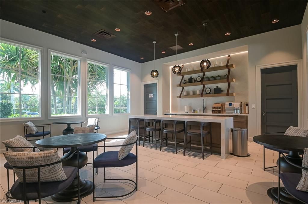 9087 Saint Lucia Dr, Naples, FL 34114 Photo