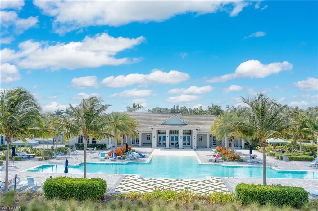 9087 Saint Lucia Dr, Naples, FL 34114 Photo