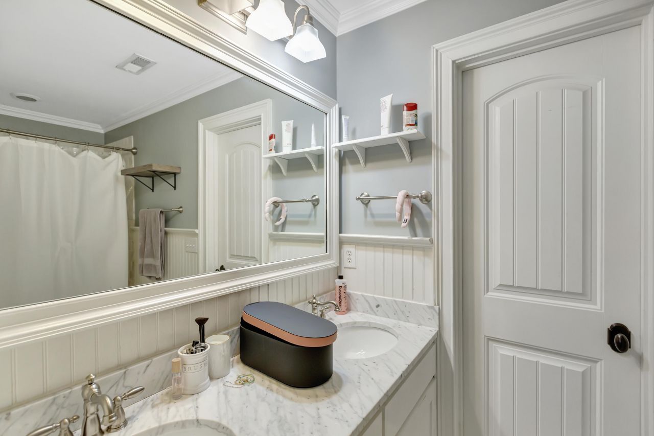 1050 Phillips Park Drive Photo 31