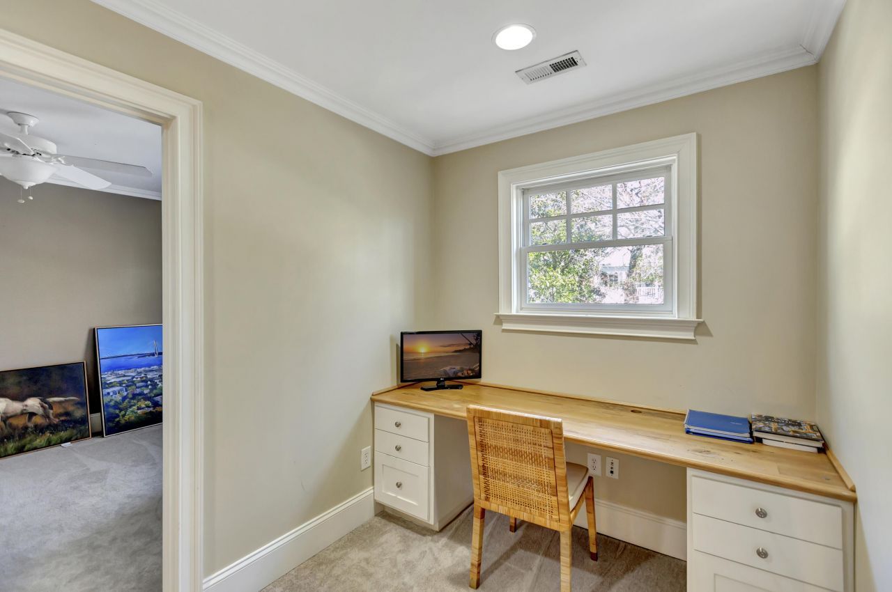 1050 Phillips Park Drive Photo 33