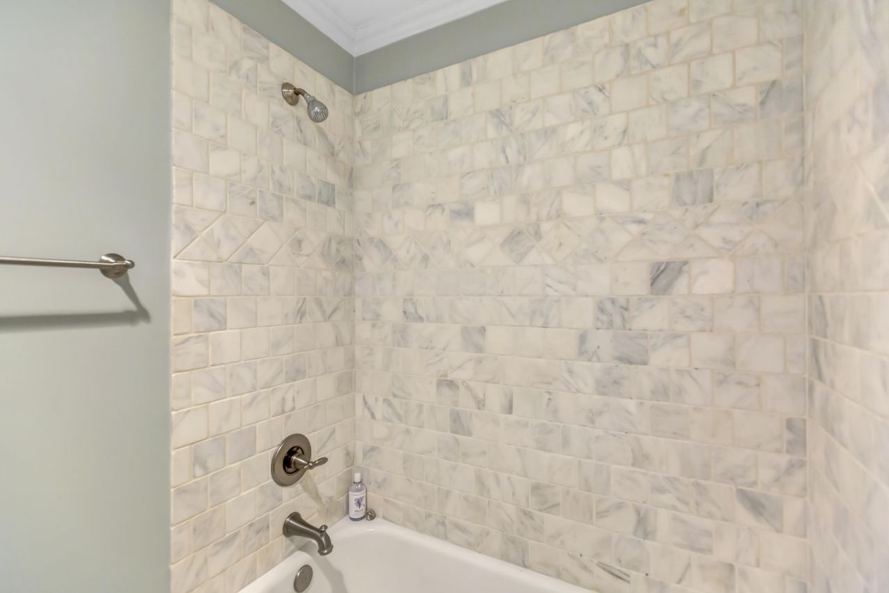 1050 Phillips Park Drive Photo 34