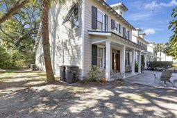 1050 Phillips Park Drive photo 4