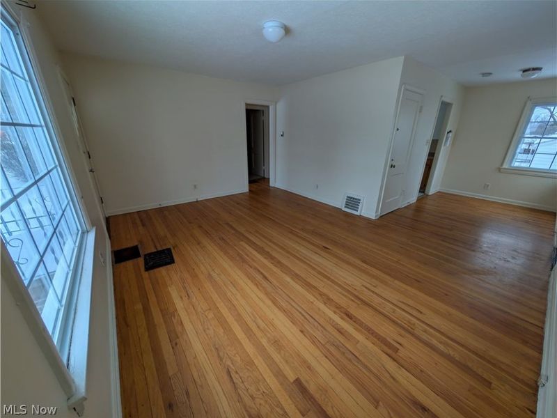 637 E Wilbeth Road, Akron, OH 44306 Photo 10