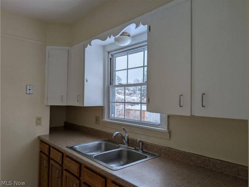 637 E Wilbeth Road, Akron, OH 44306 Photo 16