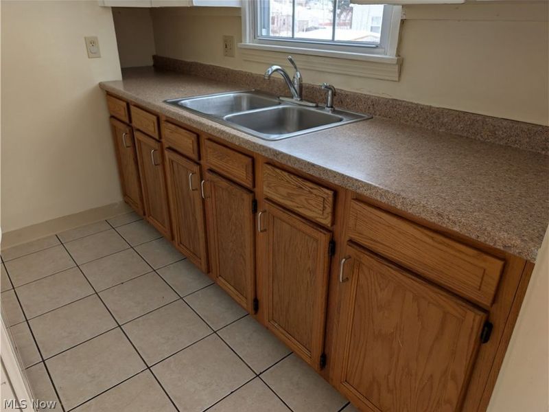 637 E Wilbeth Road, Akron, OH 44306 Photo 17