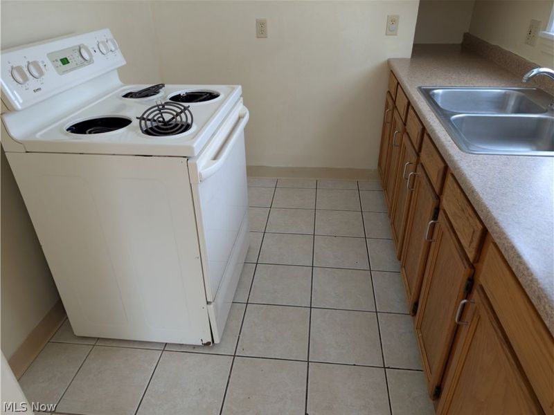 637 E Wilbeth Road, Akron, OH 44306 Photo 18