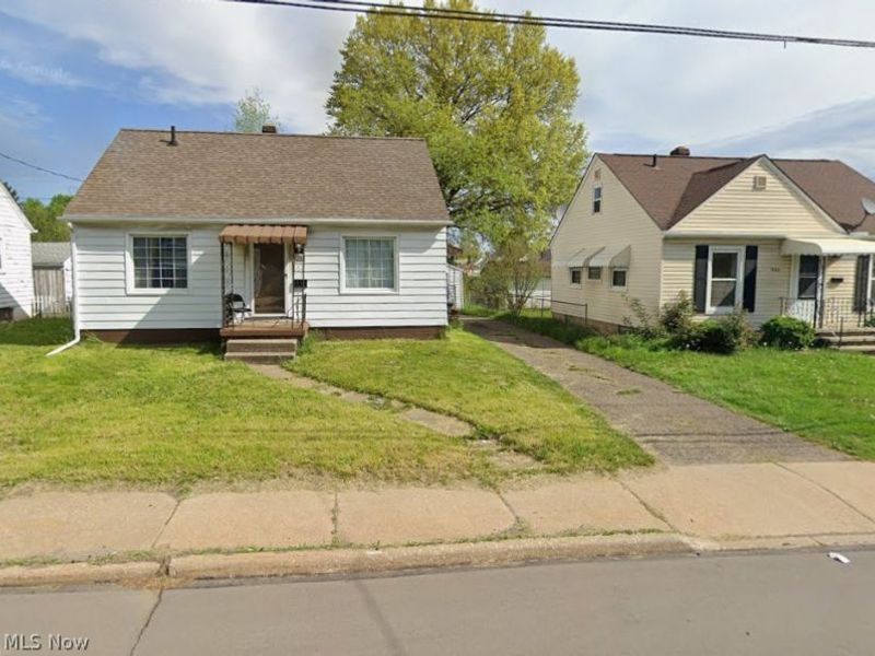 637 E Wilbeth Road, Akron, OH 44306 Photo 2