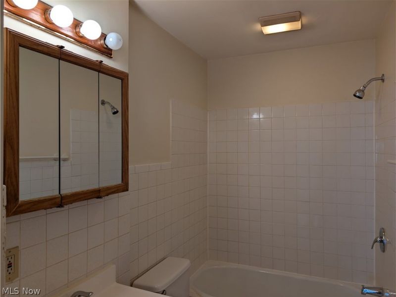 637 E Wilbeth Road, Akron, OH 44306 Photo 27