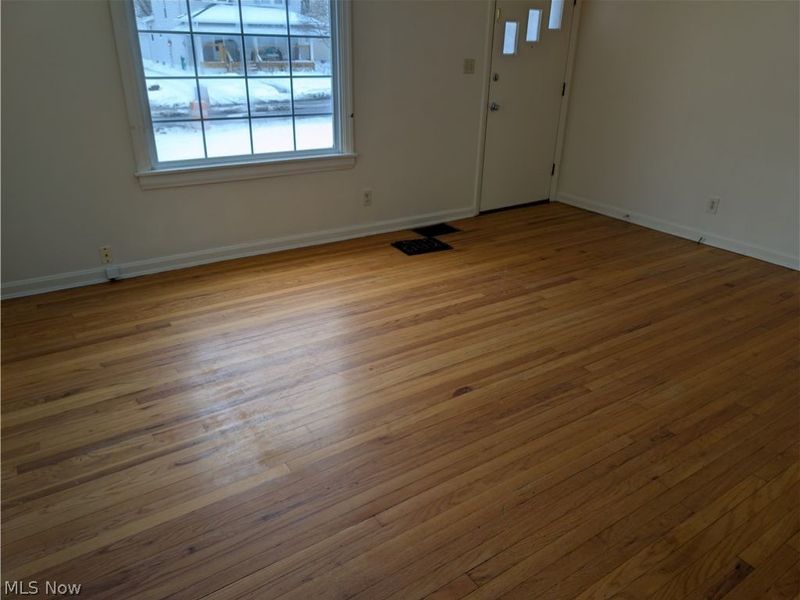 637 E Wilbeth Road, Akron, OH 44306 Photo 8