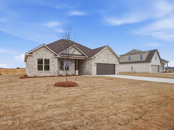 202 Farmland Circle, Perry, GA 31069