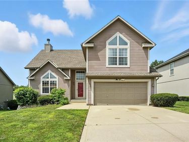 7218 N Lewis Avenue, Kansas City, MO 64158