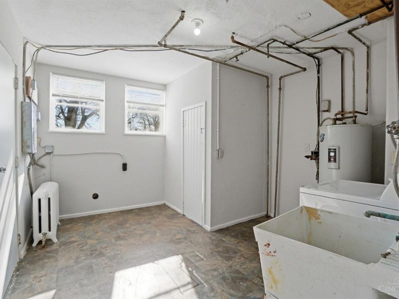 17 Chalmers Court, Greenhills, OH 45218 Photo 13