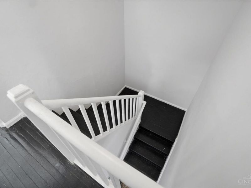 17 Chalmers Court, Greenhills, OH 45218 Photo 19