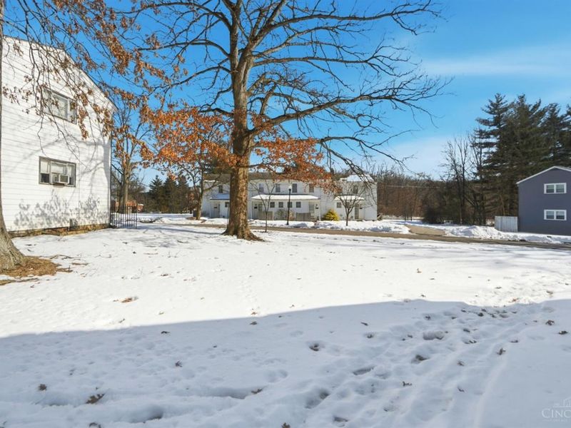 17 Chalmers Court, Greenhills, OH 45218 Photo 38