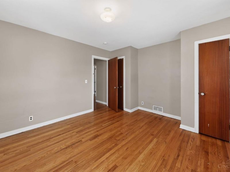 1938 Waltham Avenue, North College Hill, OH 45239 Photo 14