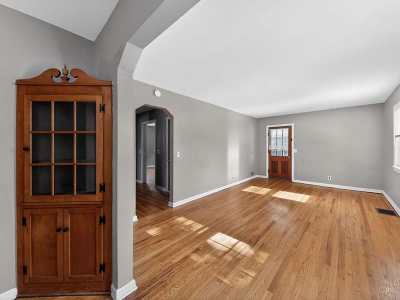 1938 Waltham Avenue, North College Hill, OH 45239 Photo 9