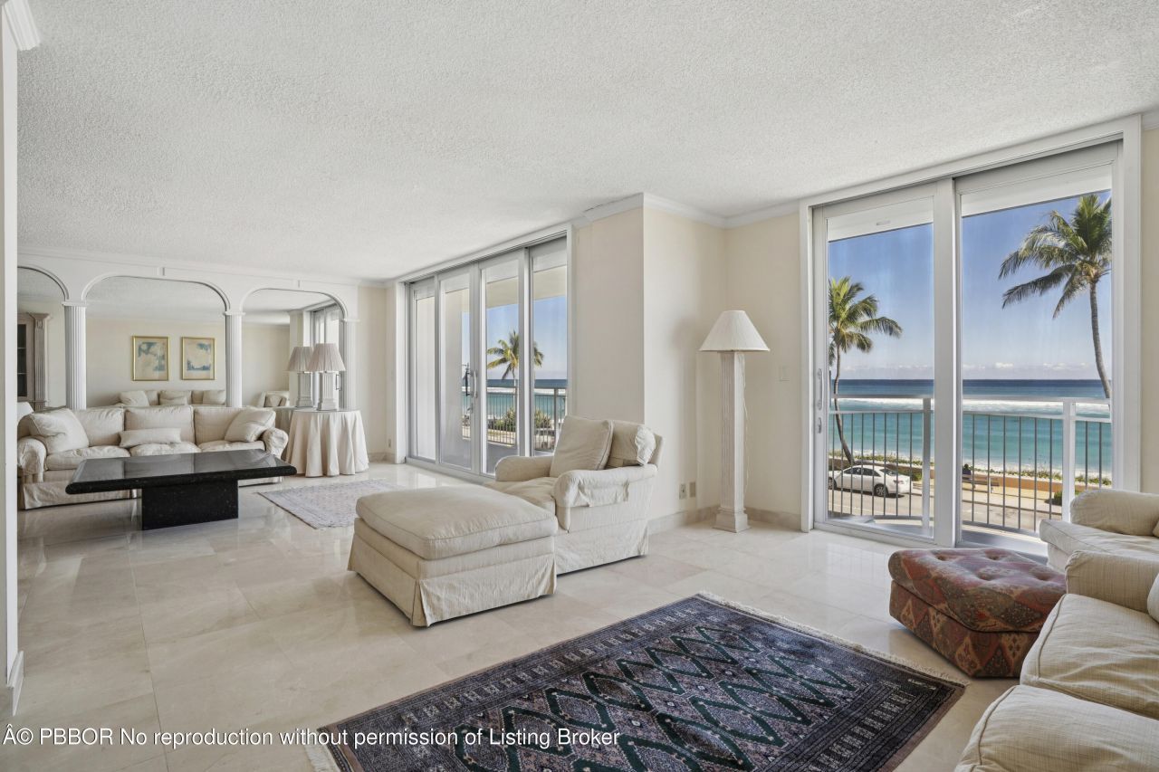 100 Worth Avenue, Unit 310, Palm Beach, FL 33480 Photo