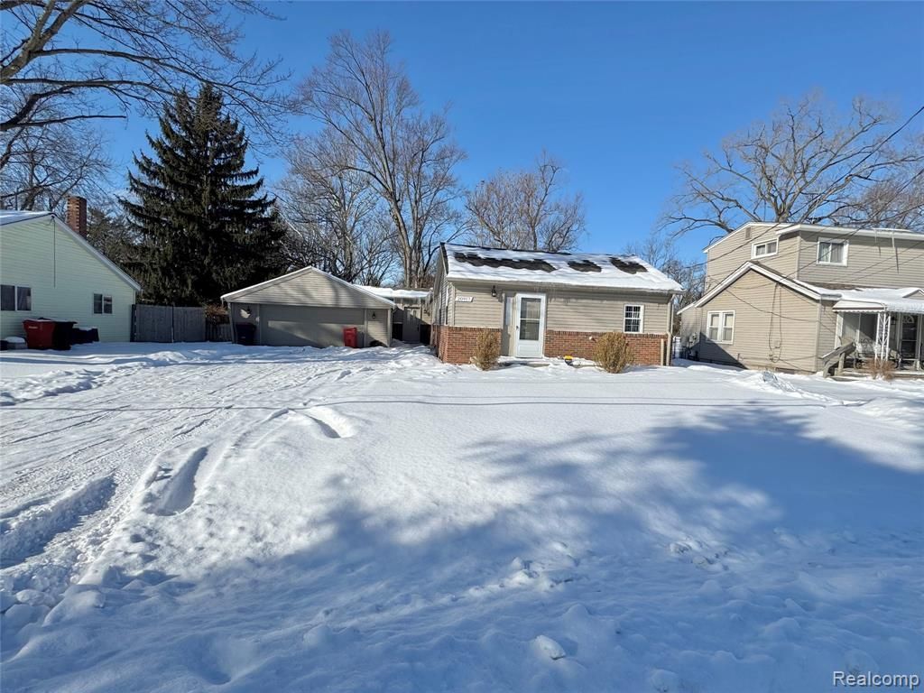 20917 Delaware Street, Southfield, MI 48033 Main Photo