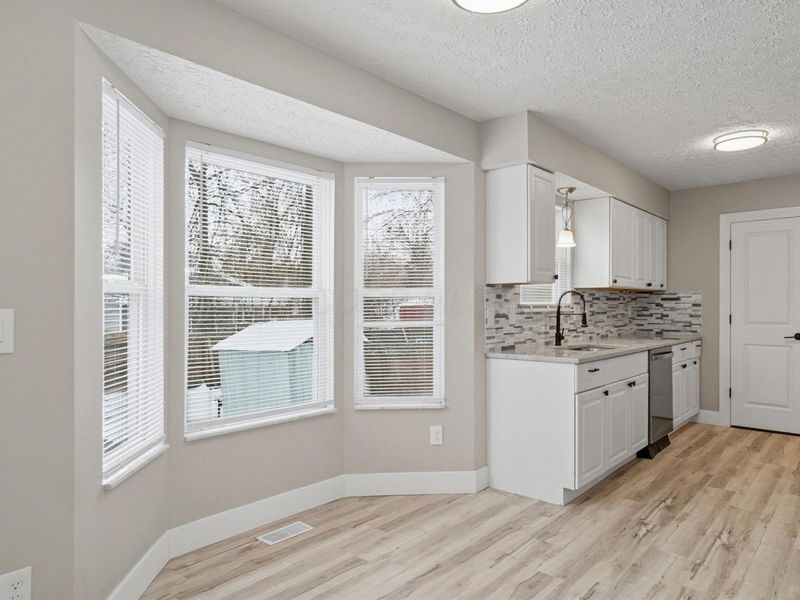 5018 Charming Court, Columbus, OH 43231 Photo 13