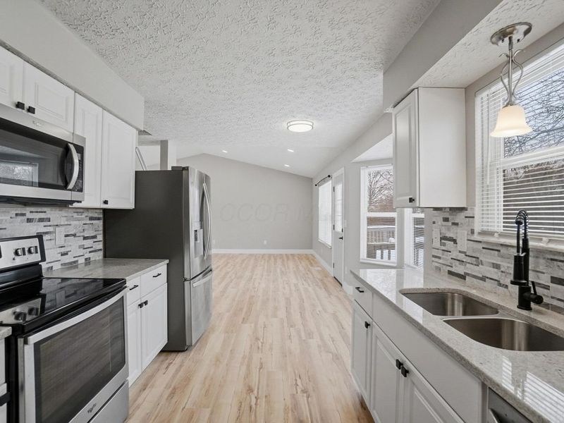 5018 Charming Court, Columbus, OH 43231 Photo 17