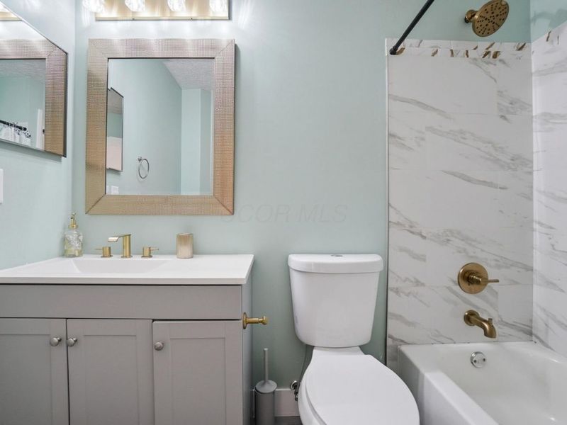 5018 Charming Court, Columbus, OH 43231 Photo 30