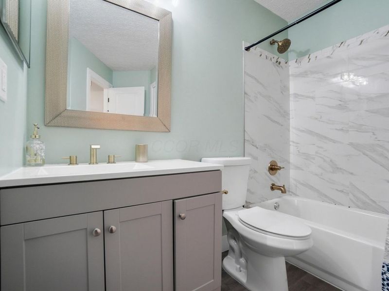 5018 Charming Court, Columbus, OH 43231 Photo 32