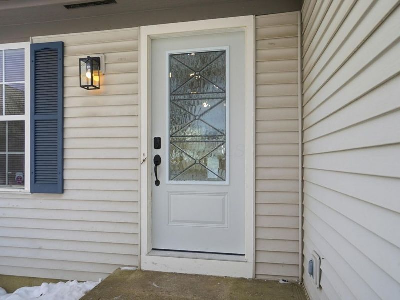 5018 Charming Court, Columbus, OH 43231 Photo 6