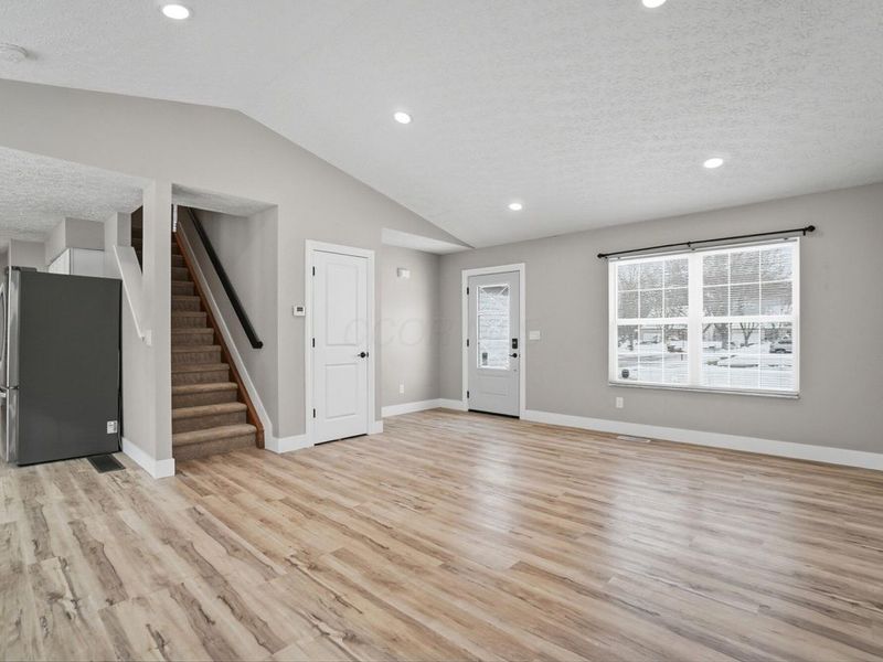 5018 Charming Court, Columbus, OH 43231 Photo 8