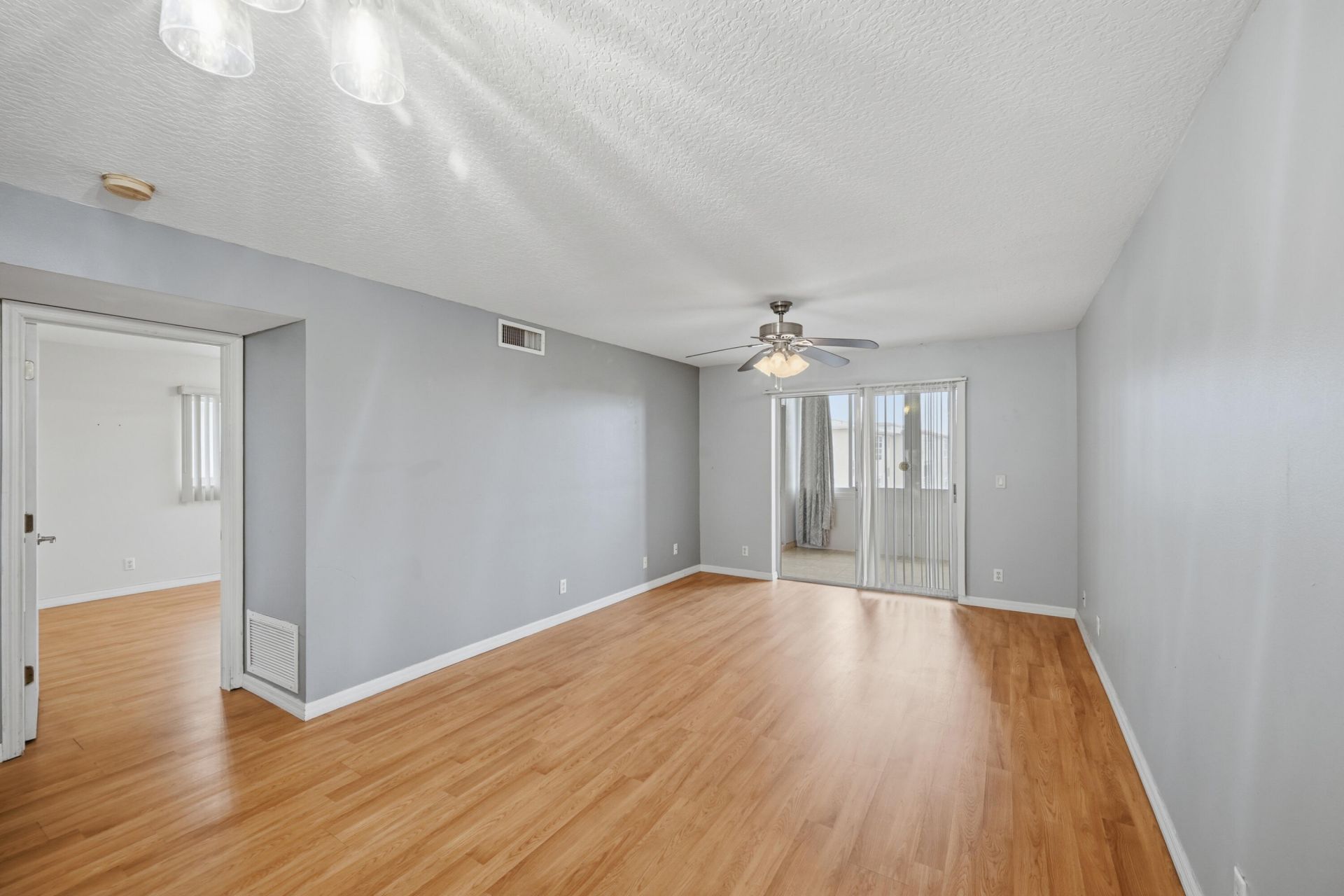 130 NE 26th Avenue, Unit 4090, Boynton Beach, FL 33435 Photo