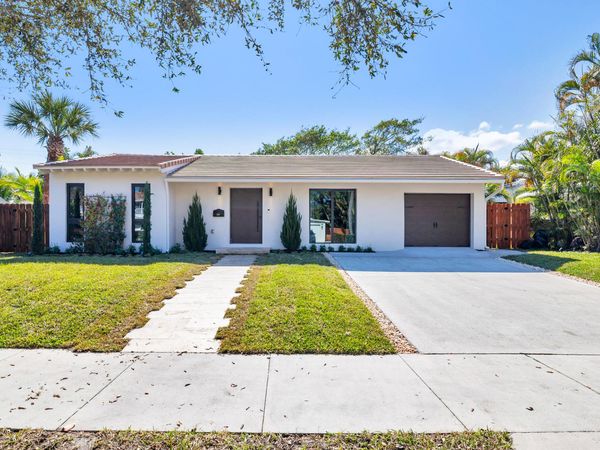 350 Colonial Road, West Palm Beach, FL 33405