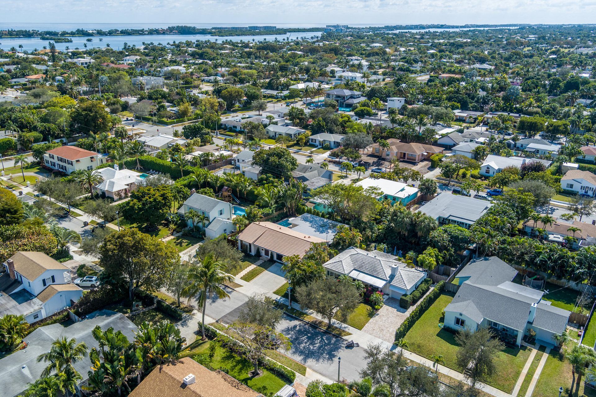 350 Colonial Road, West Palm Beach, FL 33405 Photo