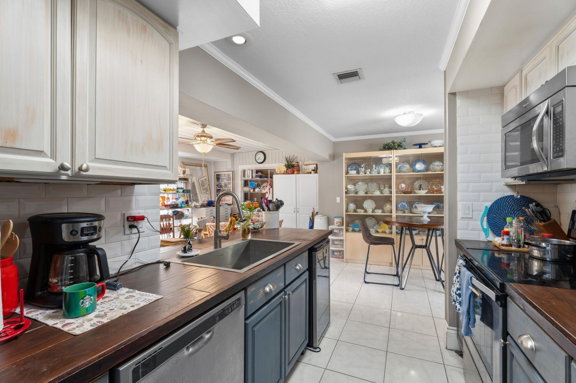 464 SE Asbury Lane, Port Saint Lucie, FL 34983 Photo