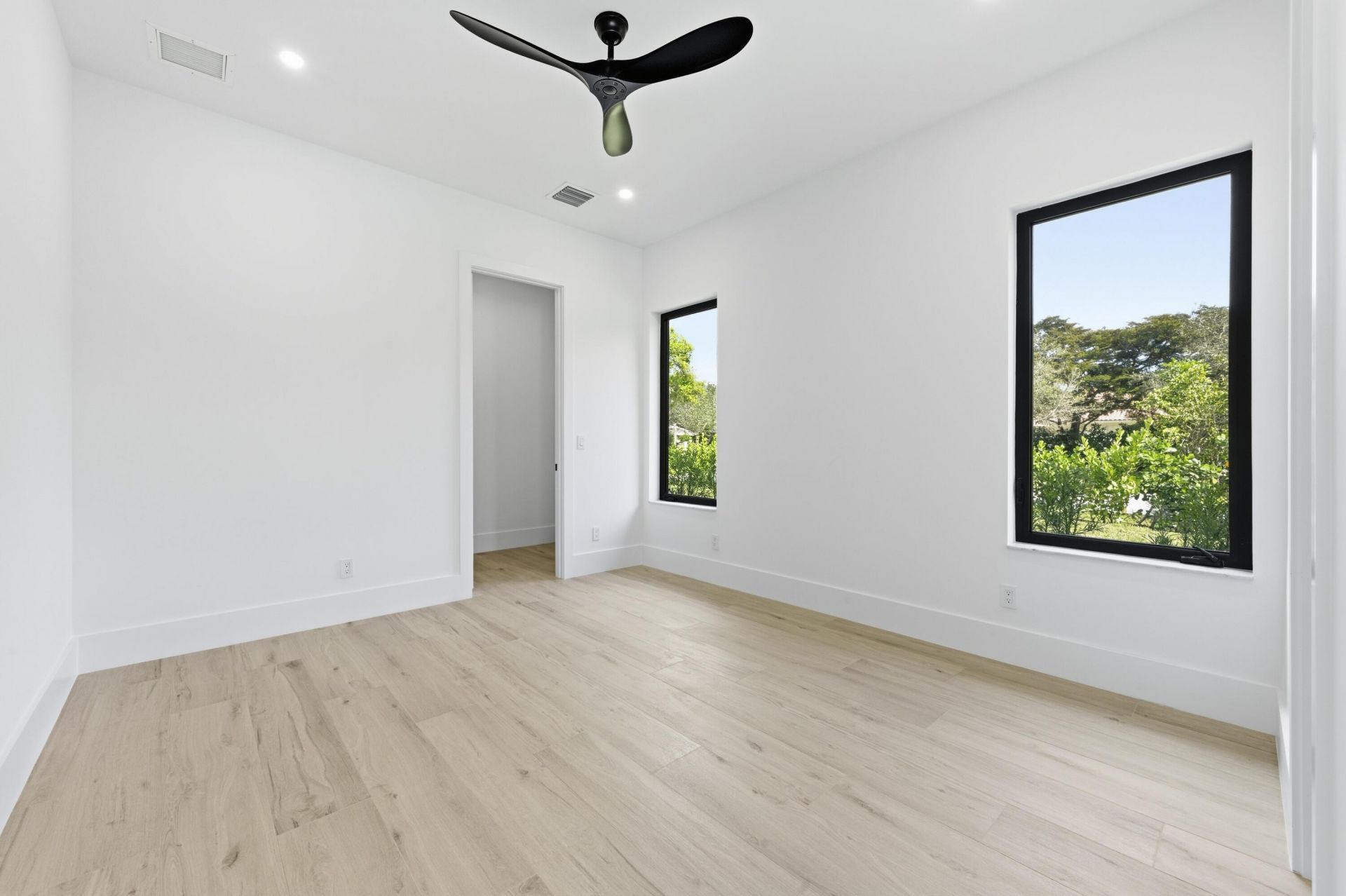 5770 Dixie Belle Road, Palm Beach Gardens, FL 33418 Photo