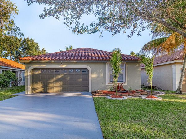 711 NW 182ND WY, Pembroke Pines, FL 33029