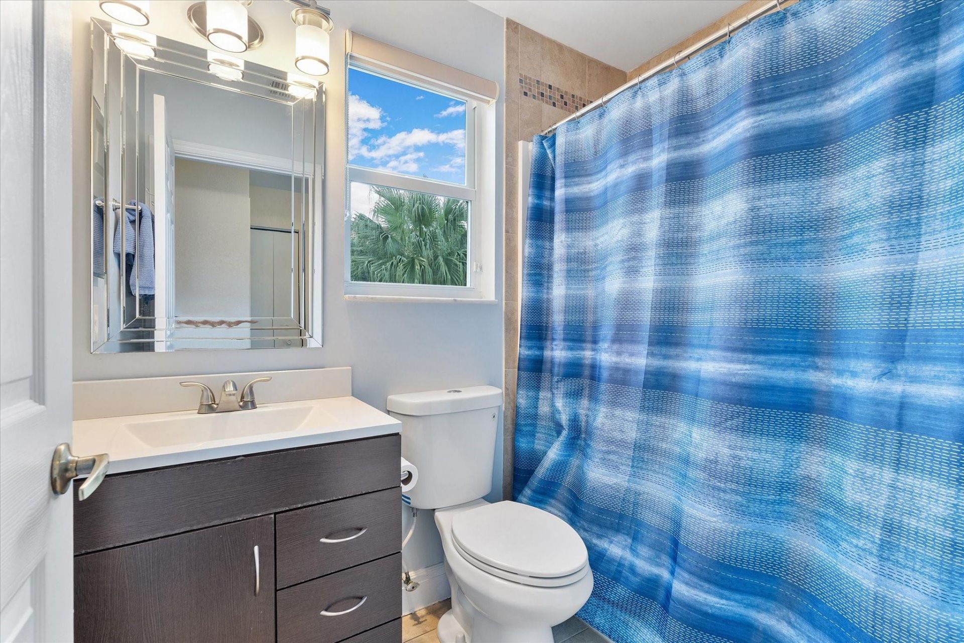 15561 NW 12th Pl, Pembroke Pines, FL 33028 Photo