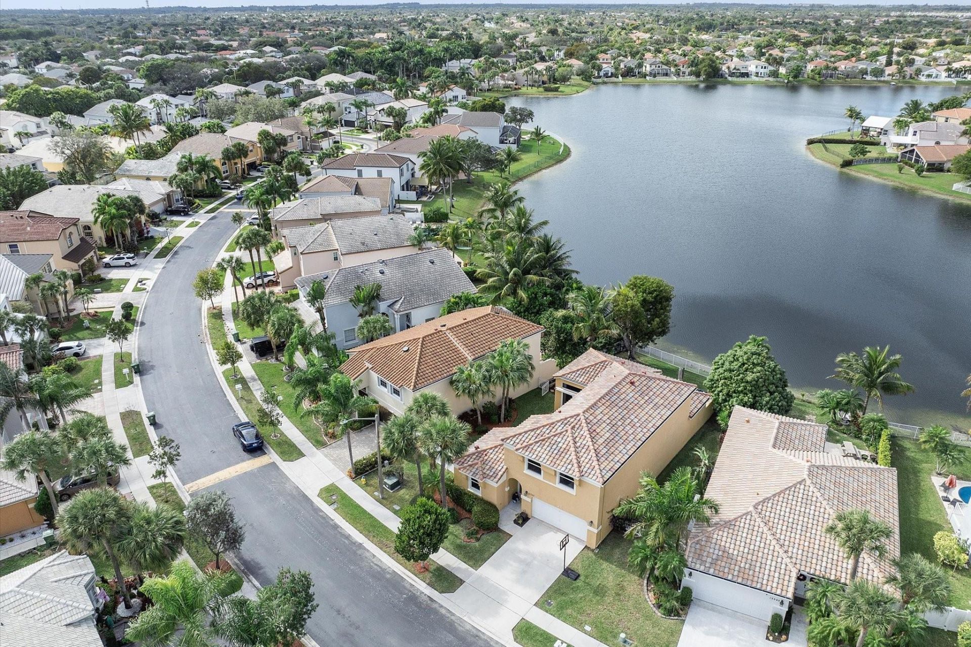 15561 NW 12th Pl, Pembroke Pines, FL 33028 Photo