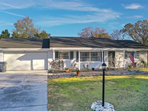 250 VOLUSIA DRIVE, WINTER HAVEN, FL 33884