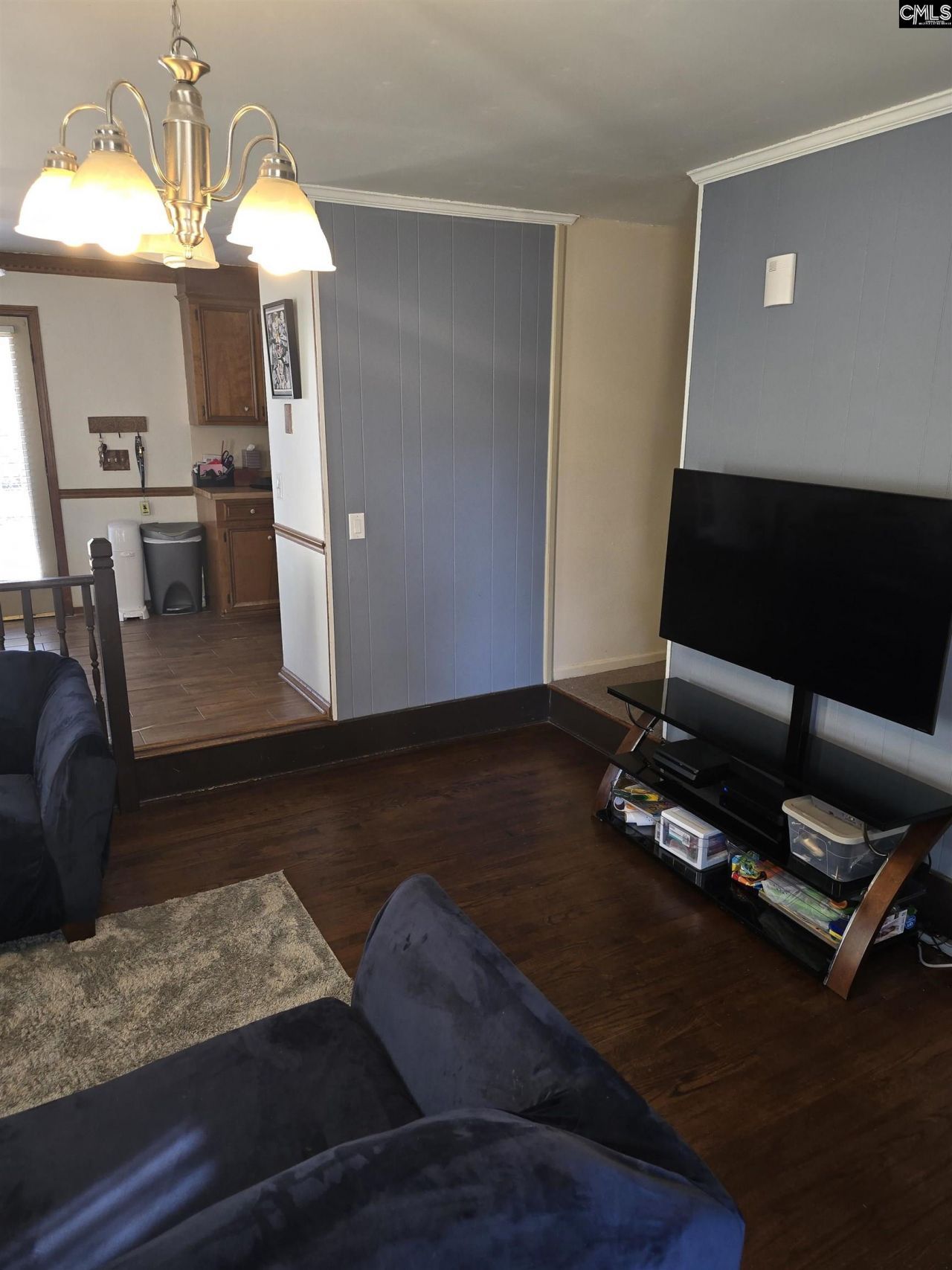 2101 Bedford Way Photo 6