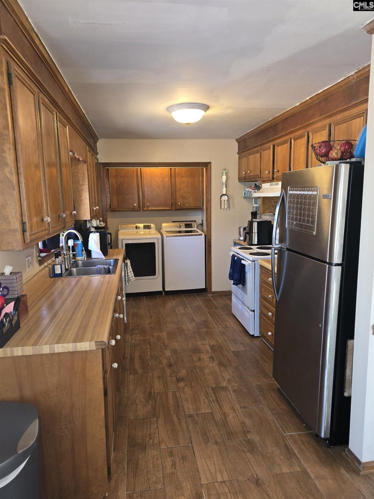 2101 Bedford Way Photo 8