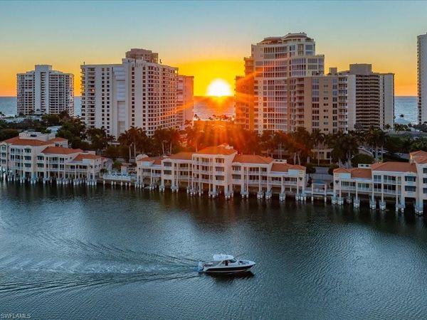 4500 Gulf Shore BLVD N, Unit 1-311, NAPLES, FL 34103