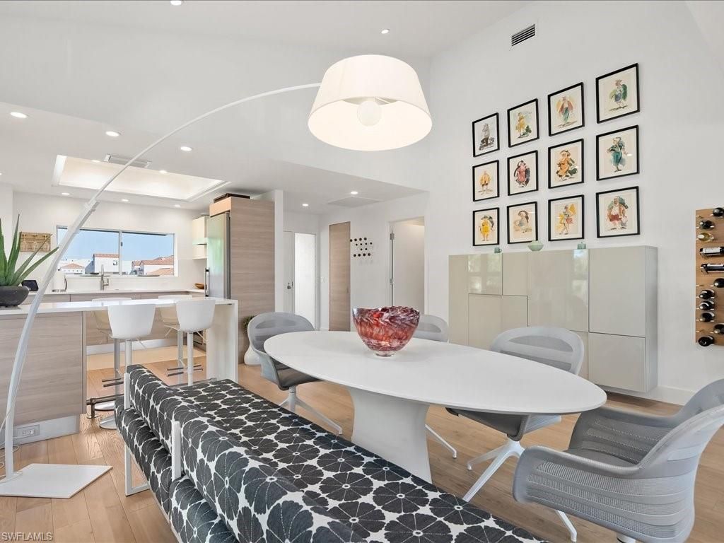 4500 Gulf Shore Blvd N, Unit 1-311, Naples, FL 34103 Photo