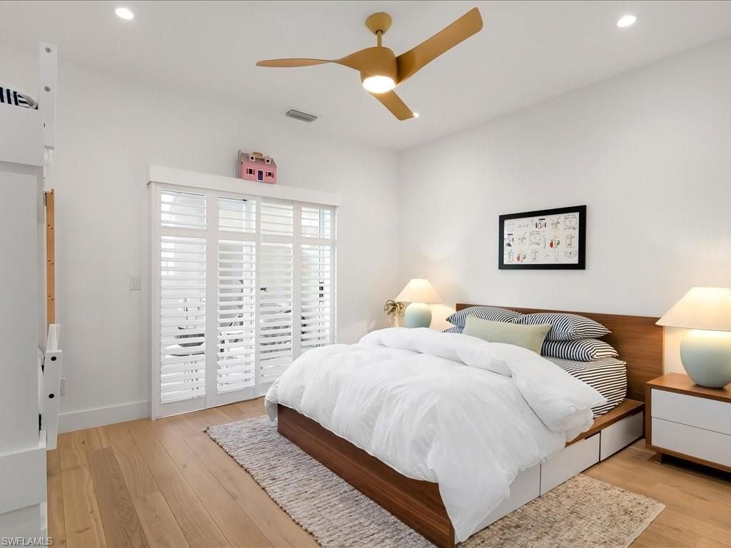 4500 Gulf Shore Blvd N, Unit 1-311, Naples, FL 34103 Photo