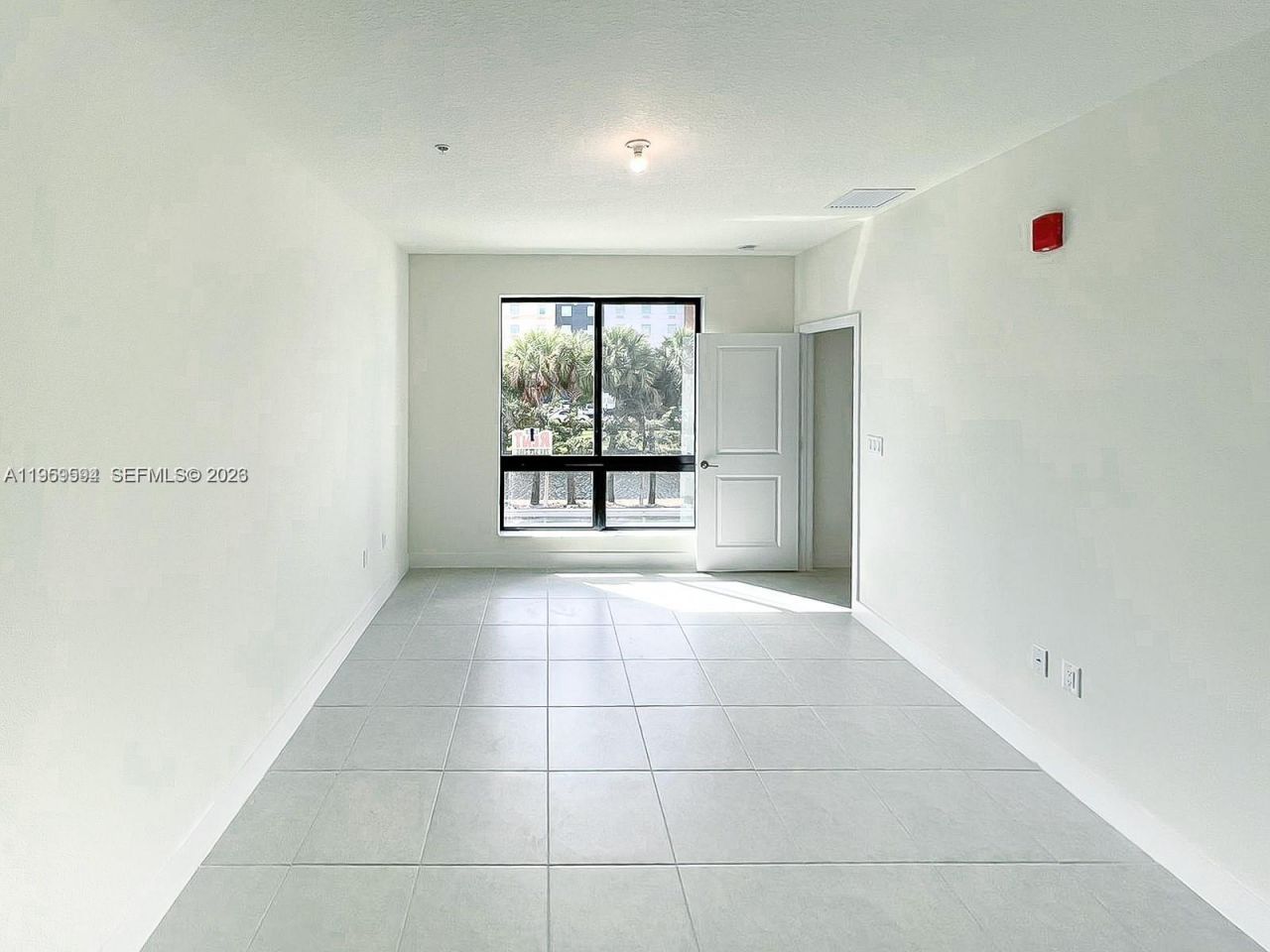 8001 NW 41st St , Unit F-206, Doral, FL 33166 Photo