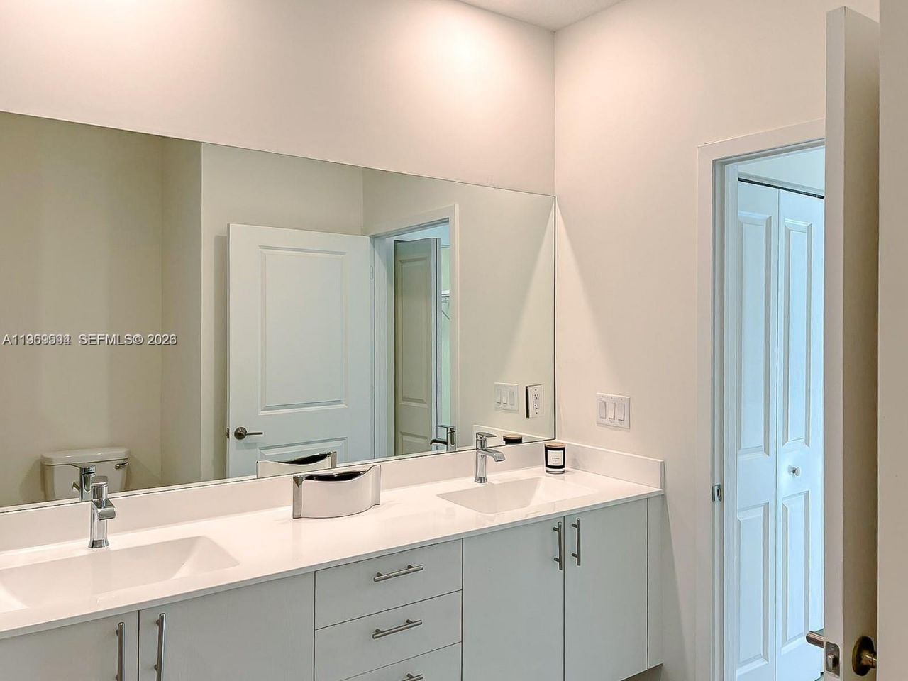 8001 NW 41st St, Unit F-206, Doral, FL 33166 Photo